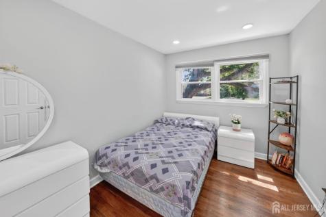 59 Eden Avenue Edison NJ 08817