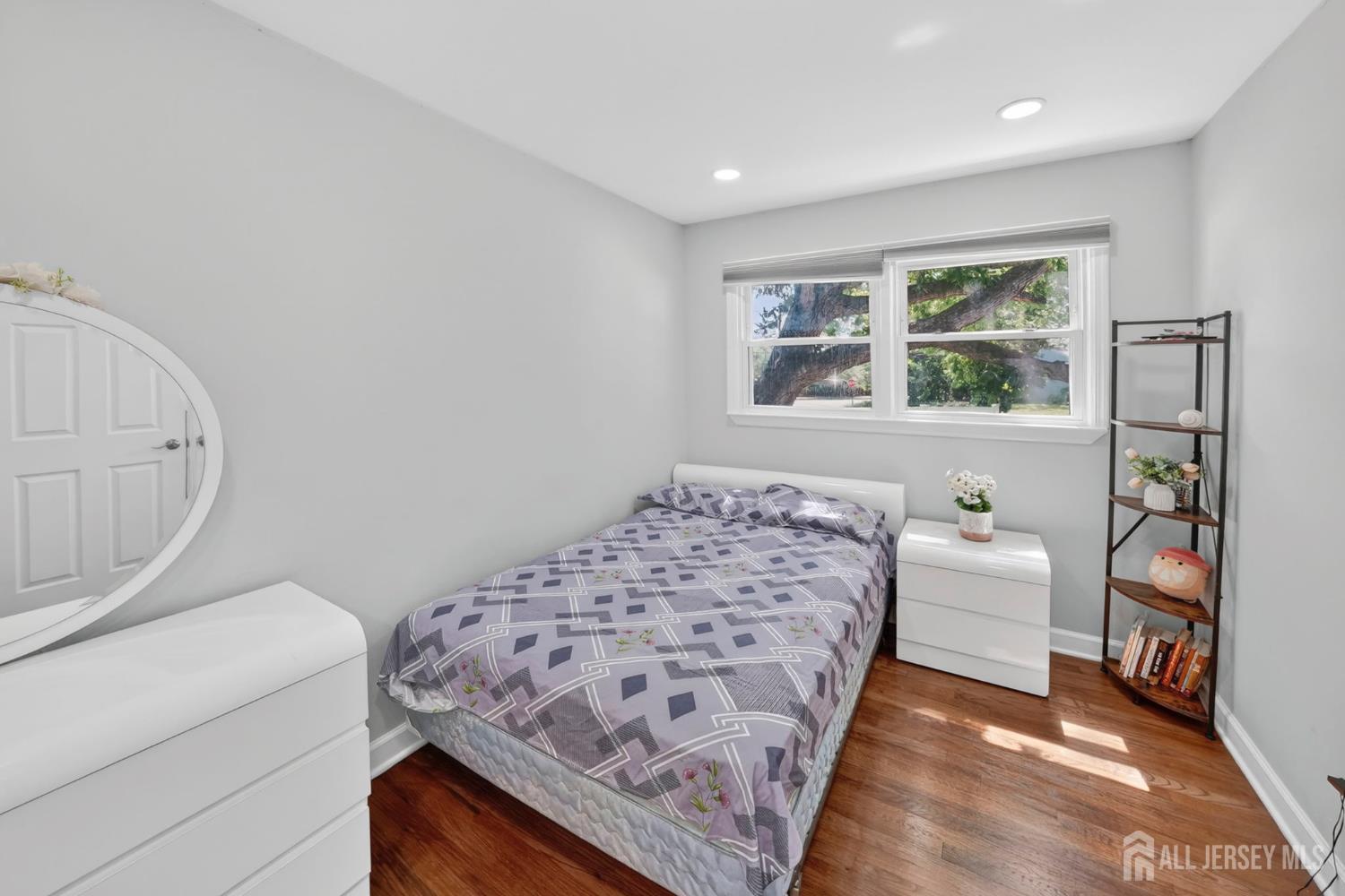 59 Eden Avenue Edison NJ 08817