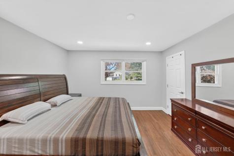 59 Eden Avenue Edison NJ 08817
