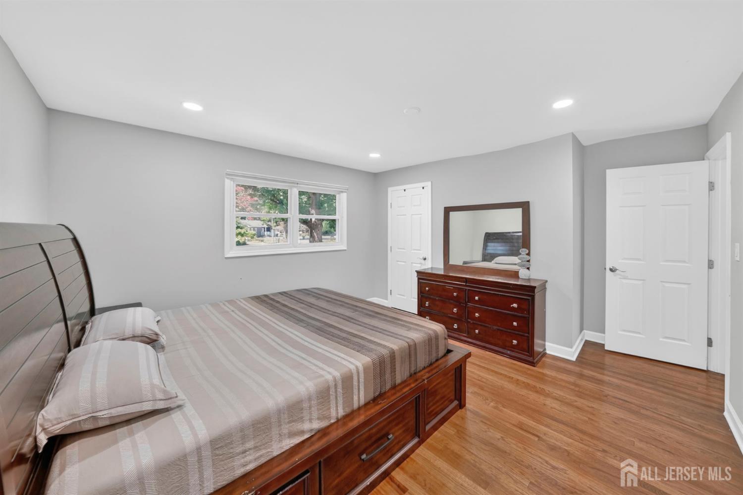 59 Eden Avenue Edison NJ 08817