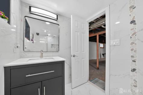 59 Eden Avenue Edison NJ 08817