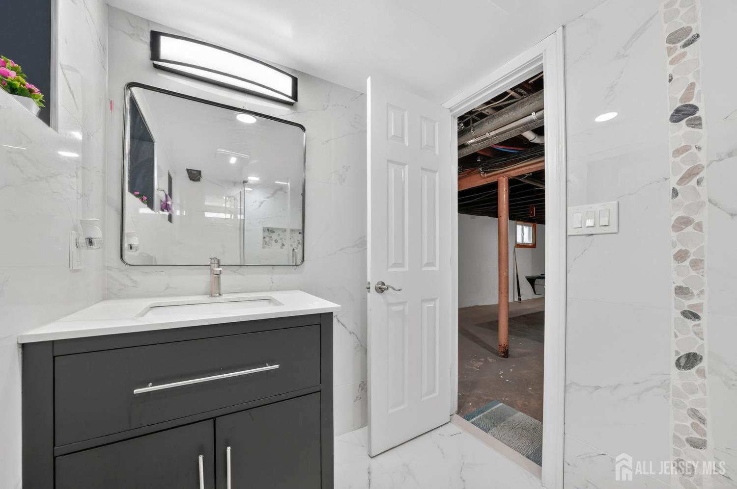 59 Eden Avenue Edison NJ 08817
