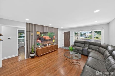 59 Eden Avenue Edison NJ 08817