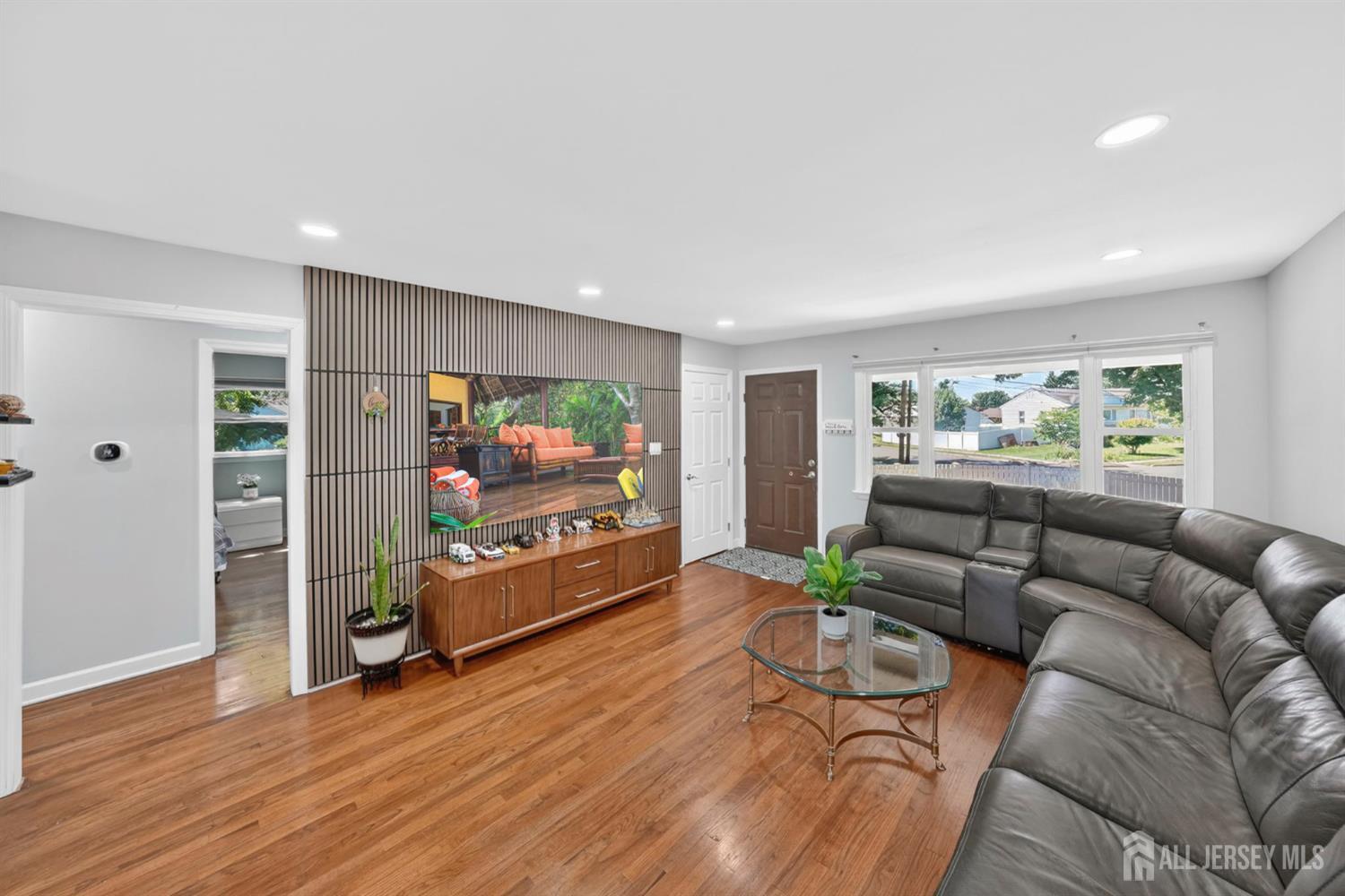 59 Eden Avenue Edison NJ 08817