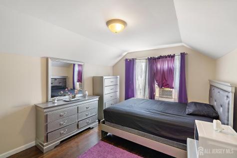 6 Worden Avenue Woodbridge Proper NJ 08861