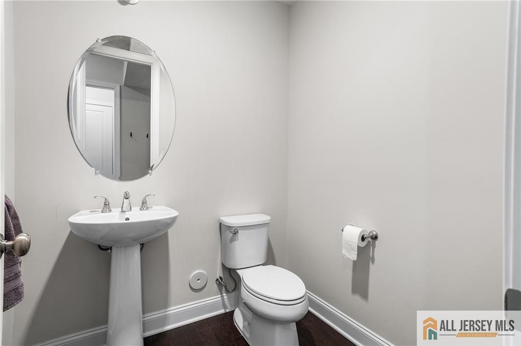 38 Hamilton Drive Cranbury NJ 08512