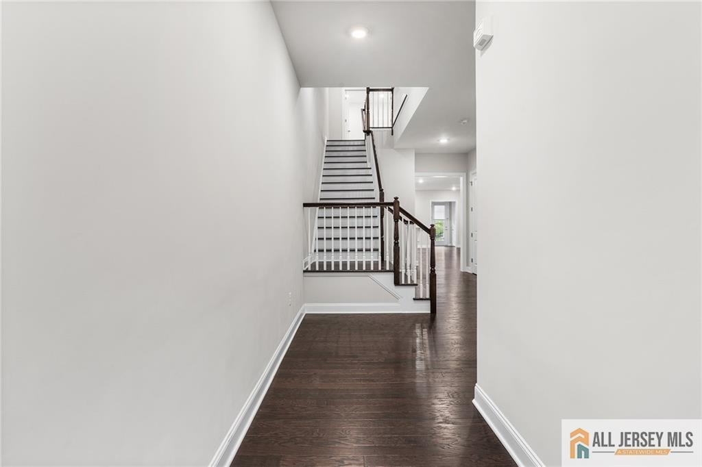 38 Hamilton Drive Cranbury NJ 08512