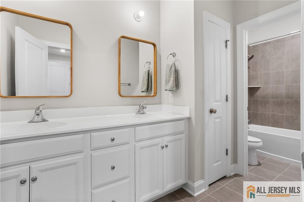 38 Hamilton Drive Cranbury NJ 08512