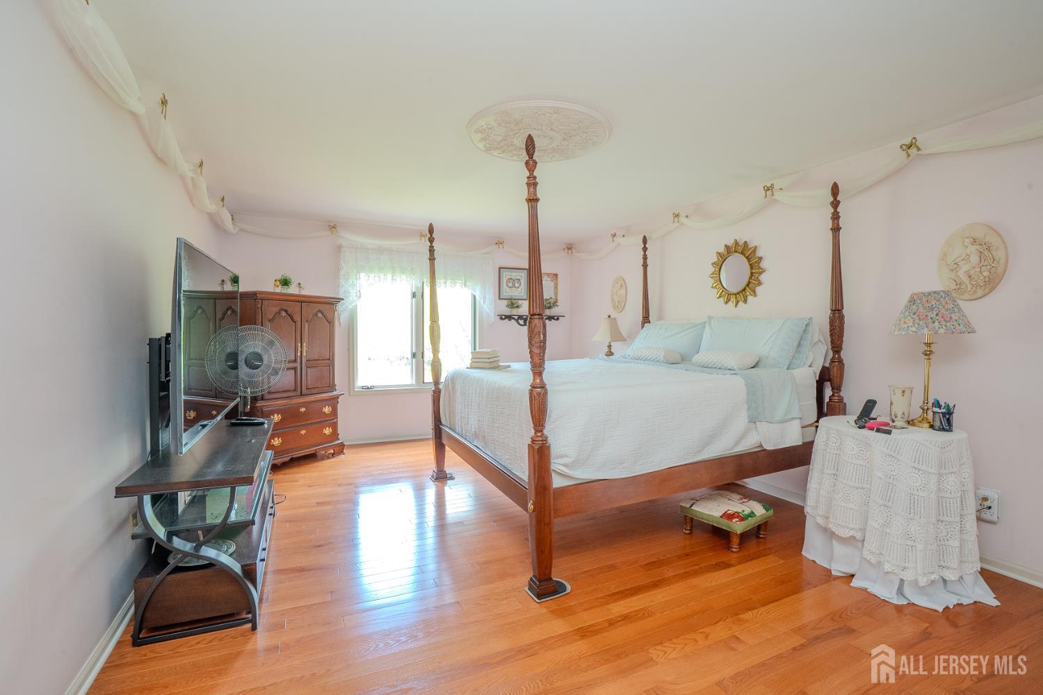 23-E Kincaid Drive West Windsor NJ 08550