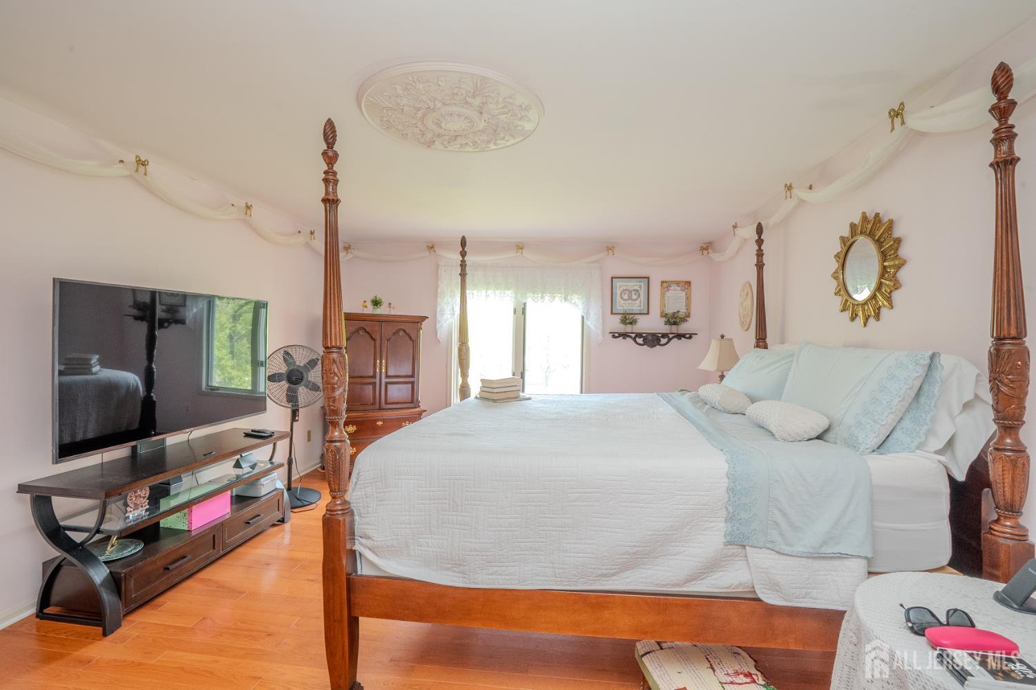 23-E Kincaid Drive West Windsor NJ 08550