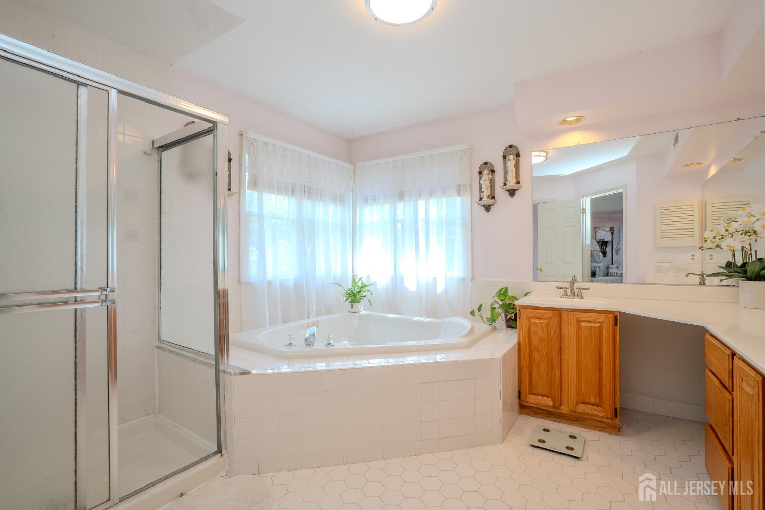 23-E Kincaid Drive West Windsor NJ 08550