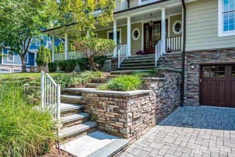 4 Edgewood Road Edison NJ 08820
