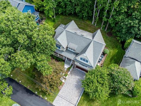 4 Edgewood Road Edison NJ 08820