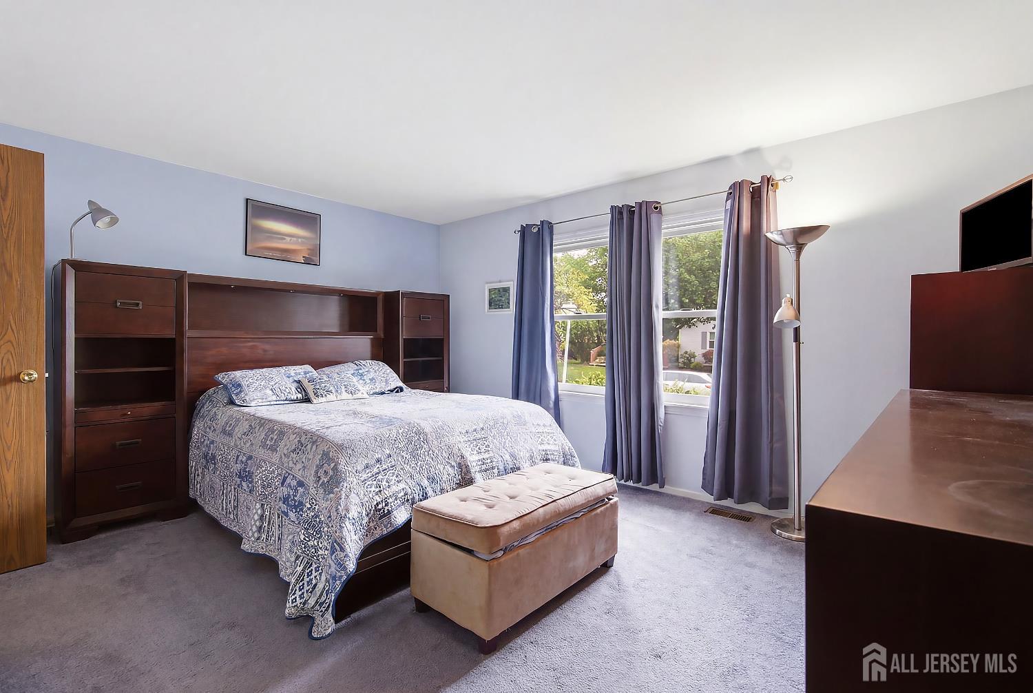 39 Mcfadden Drive Monroe NJ 08831