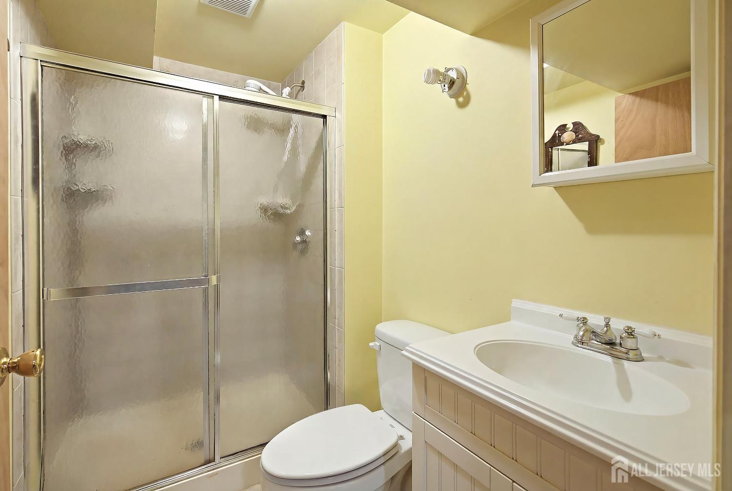 39 Mcfadden Drive Monroe NJ 08831