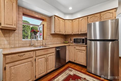 304 Green Street Woodbridge Proper NJ 07095