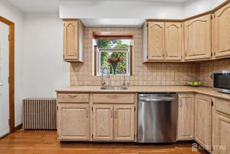 304 Green Street Woodbridge Proper NJ 07095