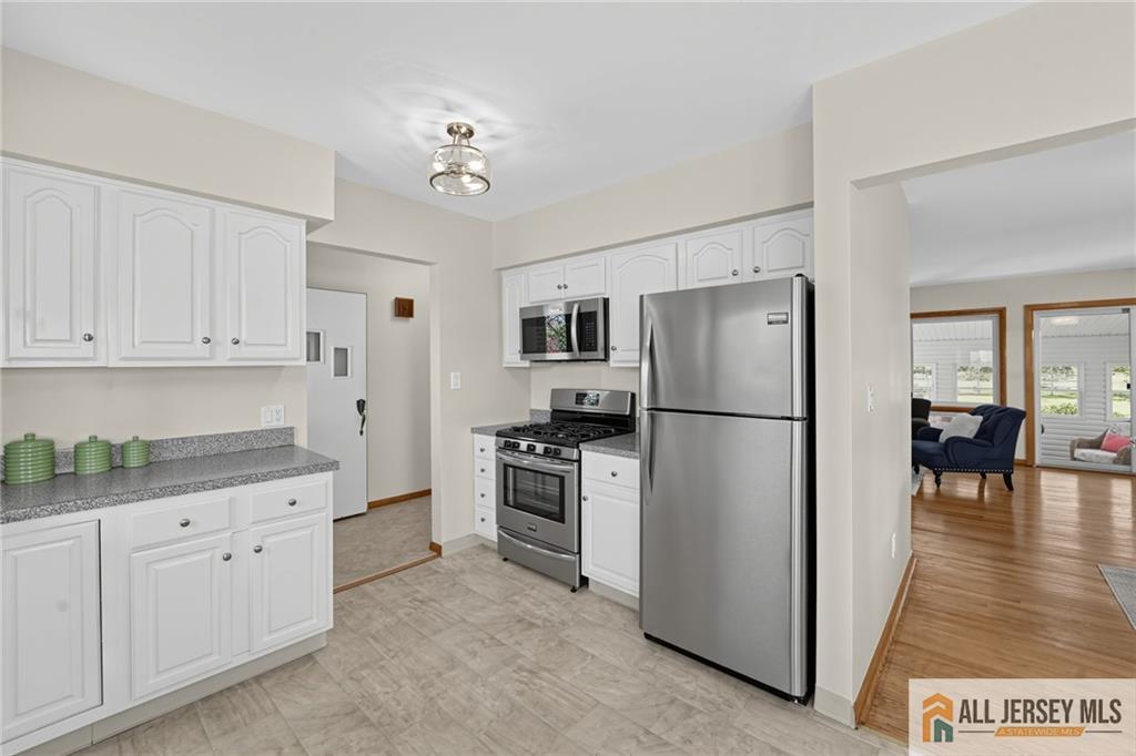 39 N Edward Street Sayreville NJ 08872