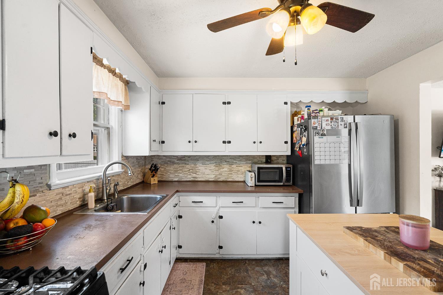 585 Bamford Avenue Middlesex NJ 07095