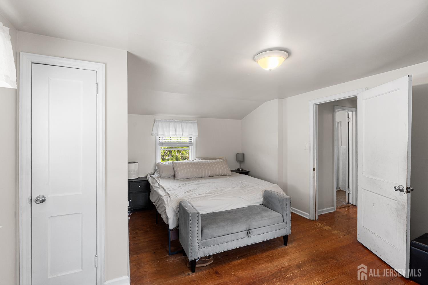 585 Bamford Avenue Middlesex NJ 07095