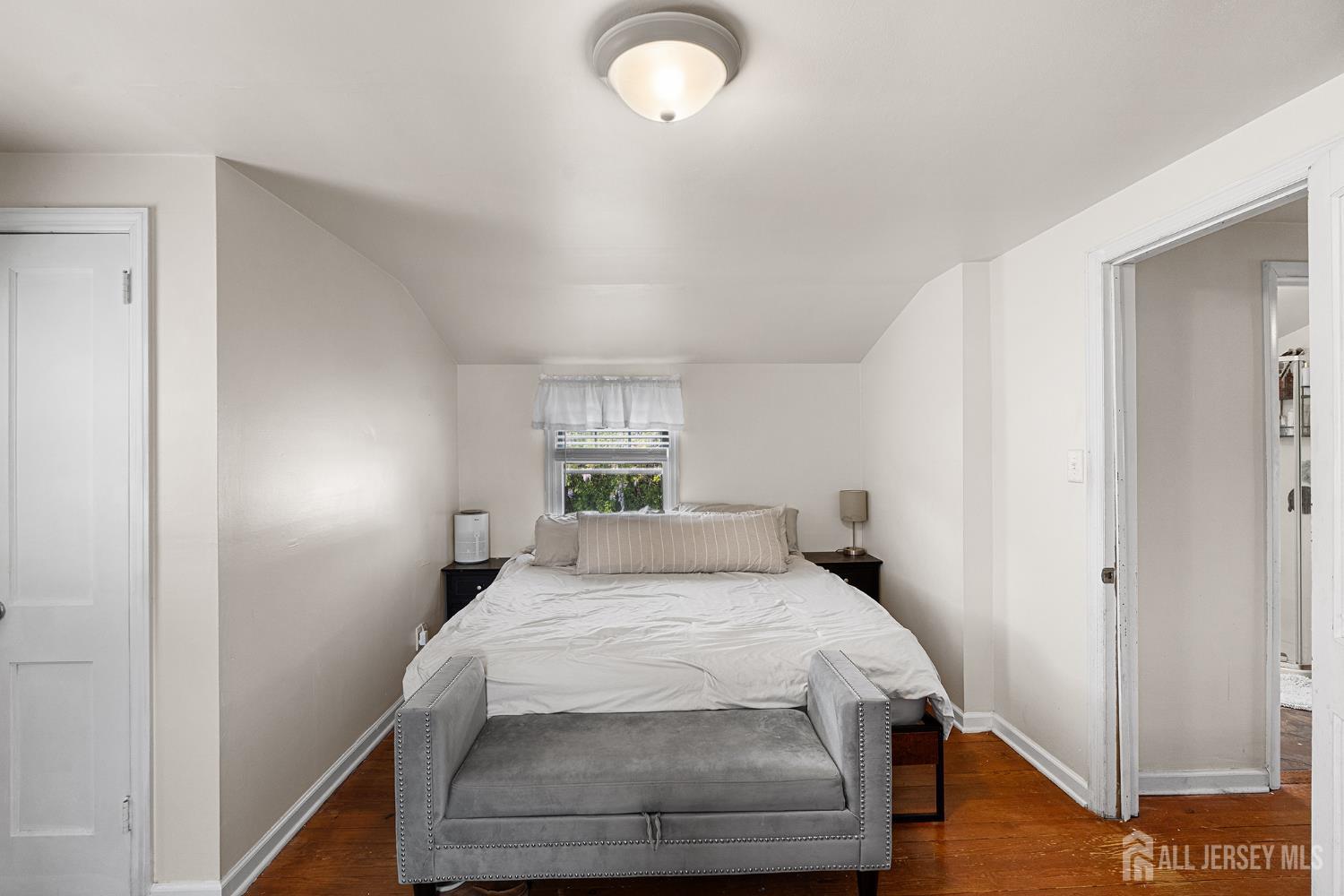 585 Bamford Avenue Middlesex NJ 07095