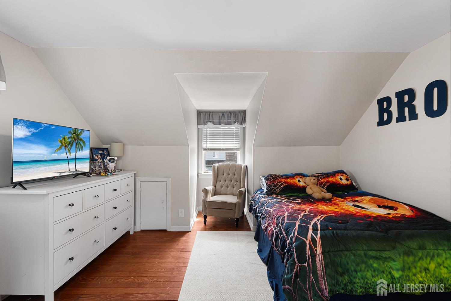 585 Bamford Avenue Middlesex NJ 07095