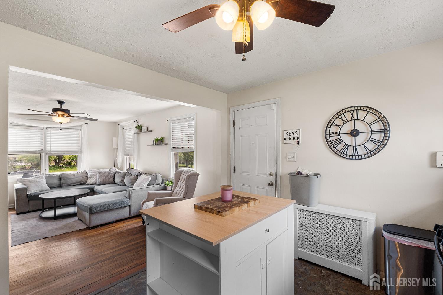 585 Bamford Avenue Middlesex NJ 07095