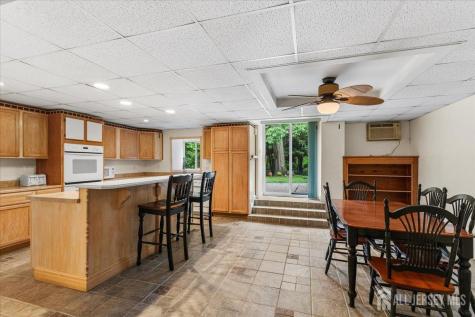 4 Orchard Avenue Bordentown Twp NJ 08505