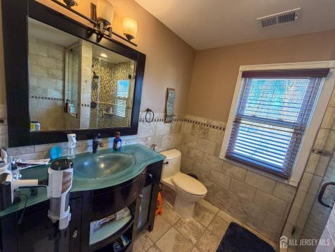 199 E Arthur Place Iselin NJ 08830