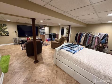 199 E Arthur Place Iselin NJ 08830