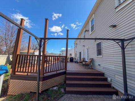 199 E Arthur Place Iselin NJ 08830
