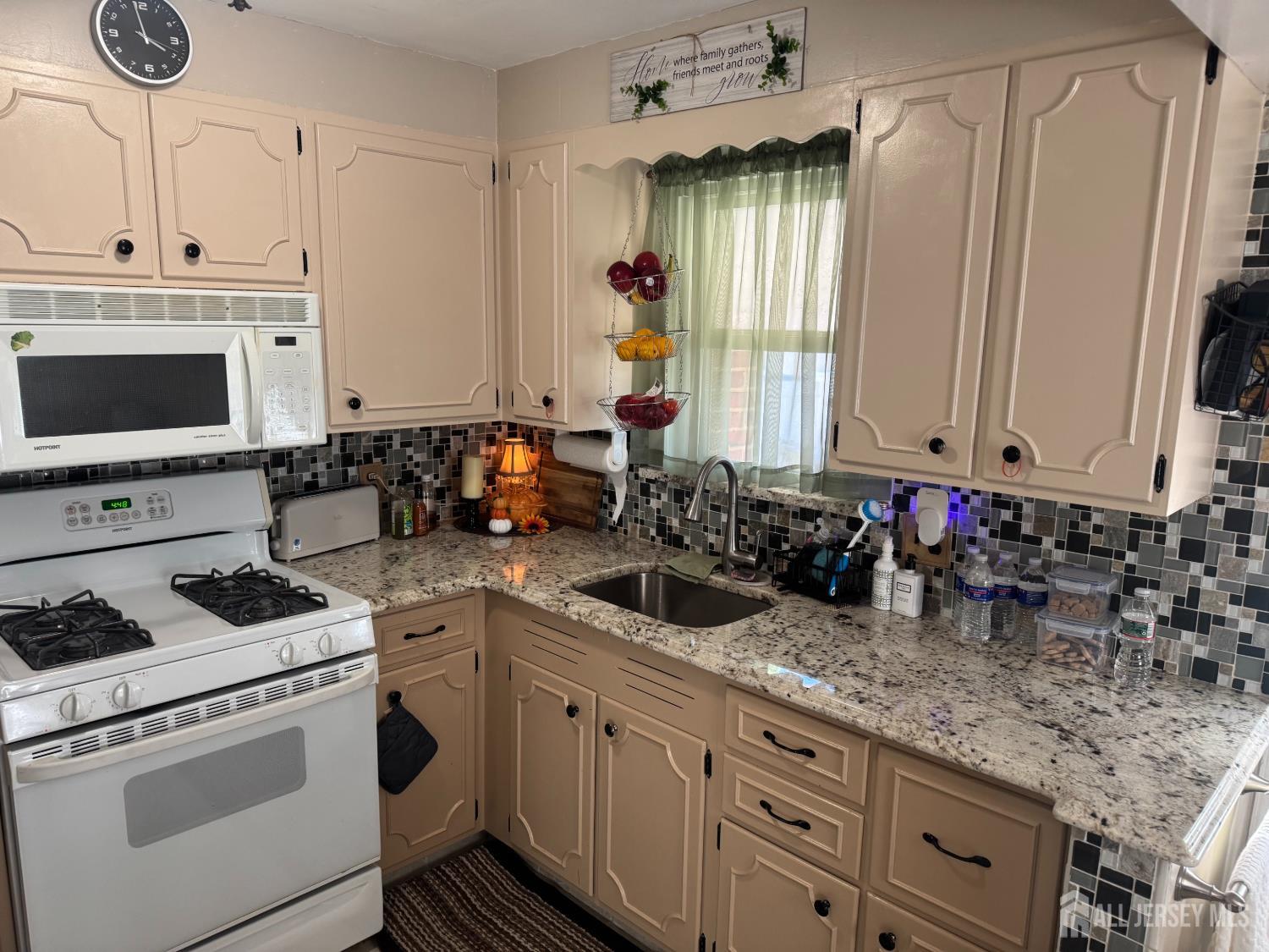 692 Hanson Avenue Perth Amboy NJ 08861