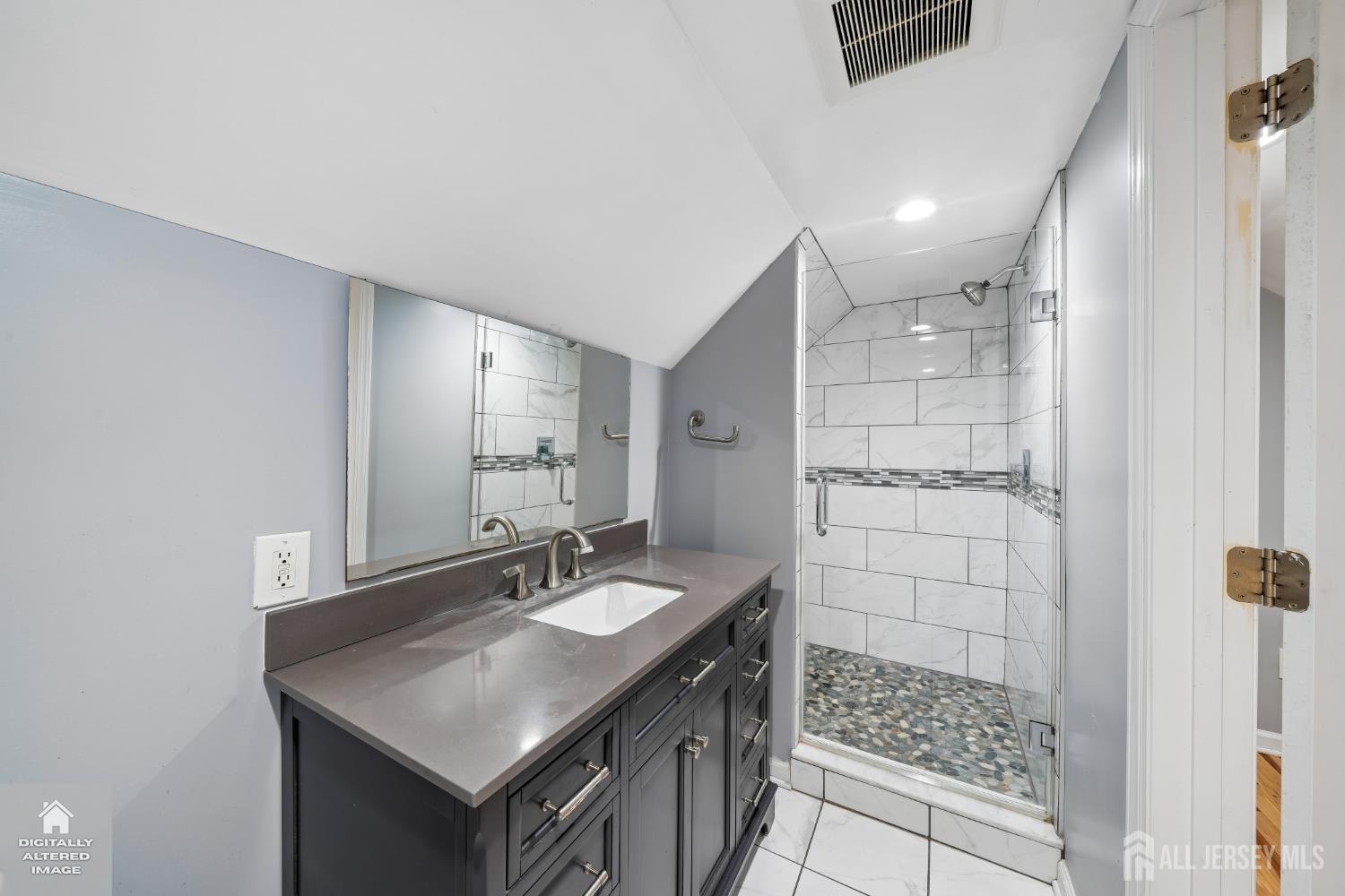 23 W Henry Place Iselin NJ 08830