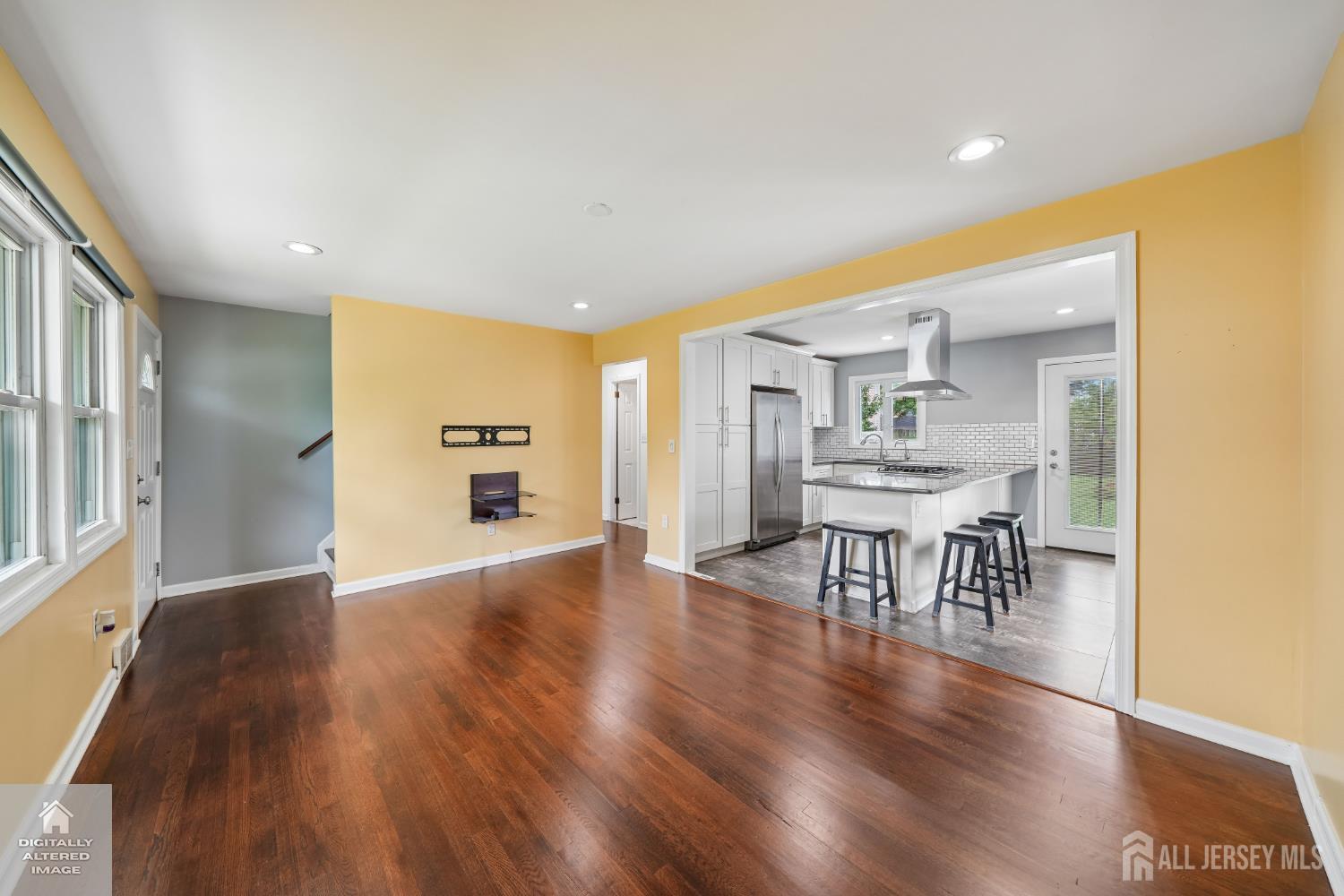 23 W Henry Place Iselin NJ 08830
