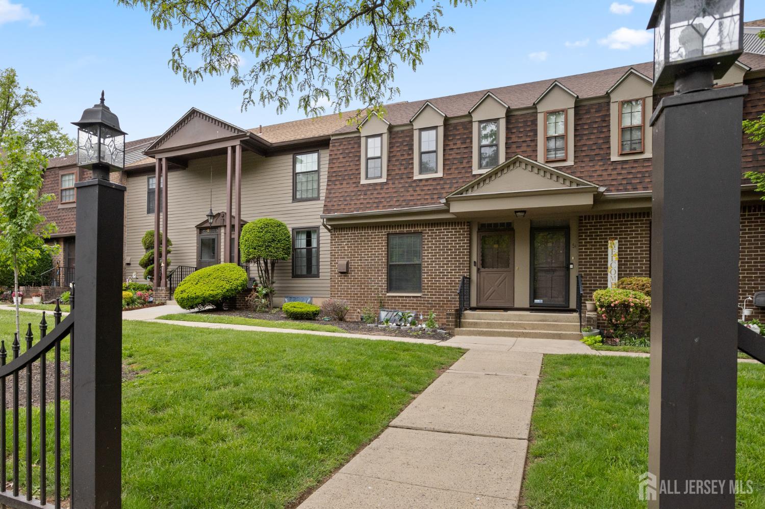 323 Gills Ln Unit #5 H Lane Iselin NJ 08830
