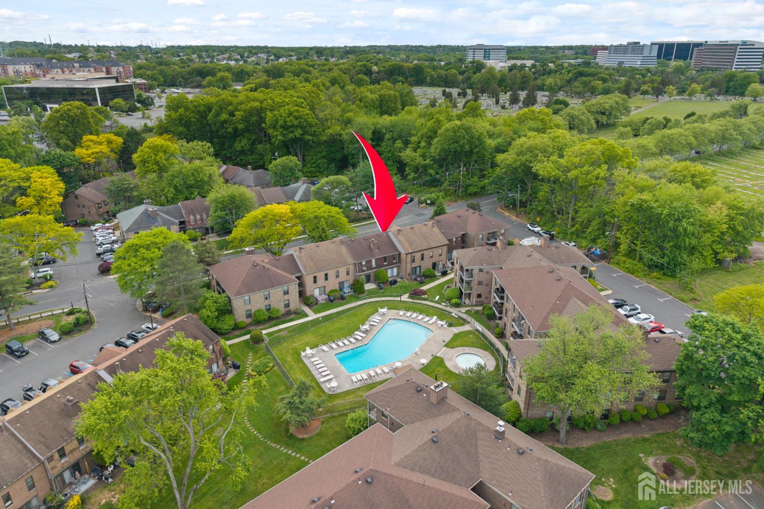 323 Gills Ln Unit #5 H Lane Iselin NJ 08830