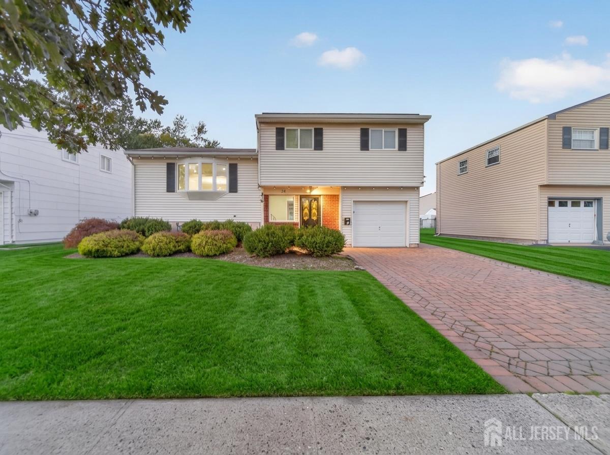 24 Stima Avenue Carteret NJ 07008