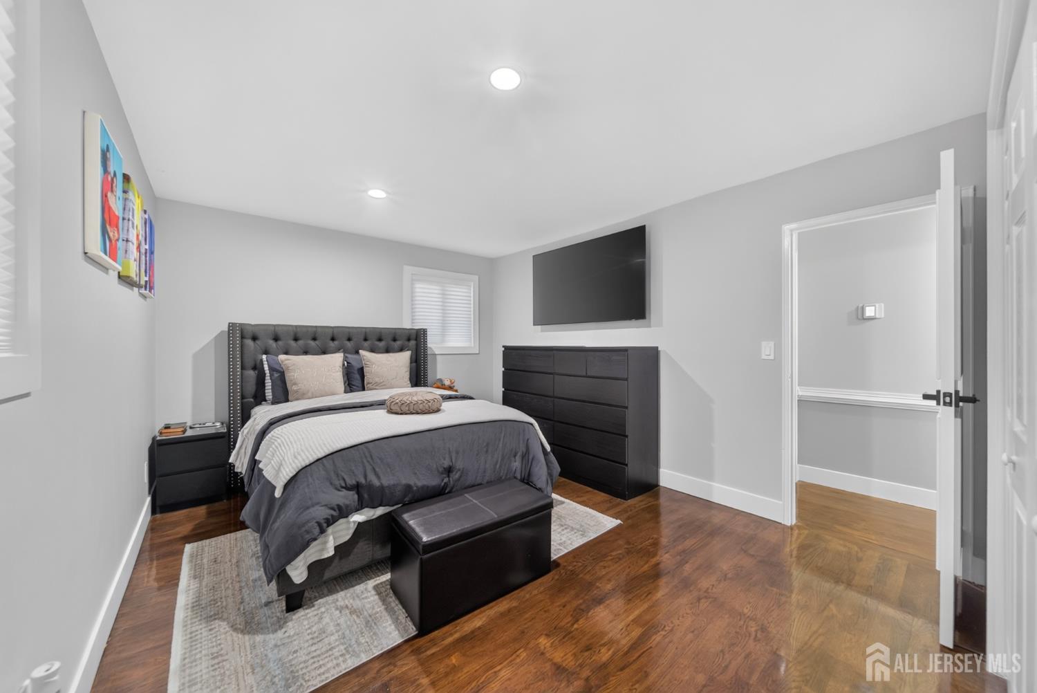 24 Stima Avenue Carteret NJ 07008