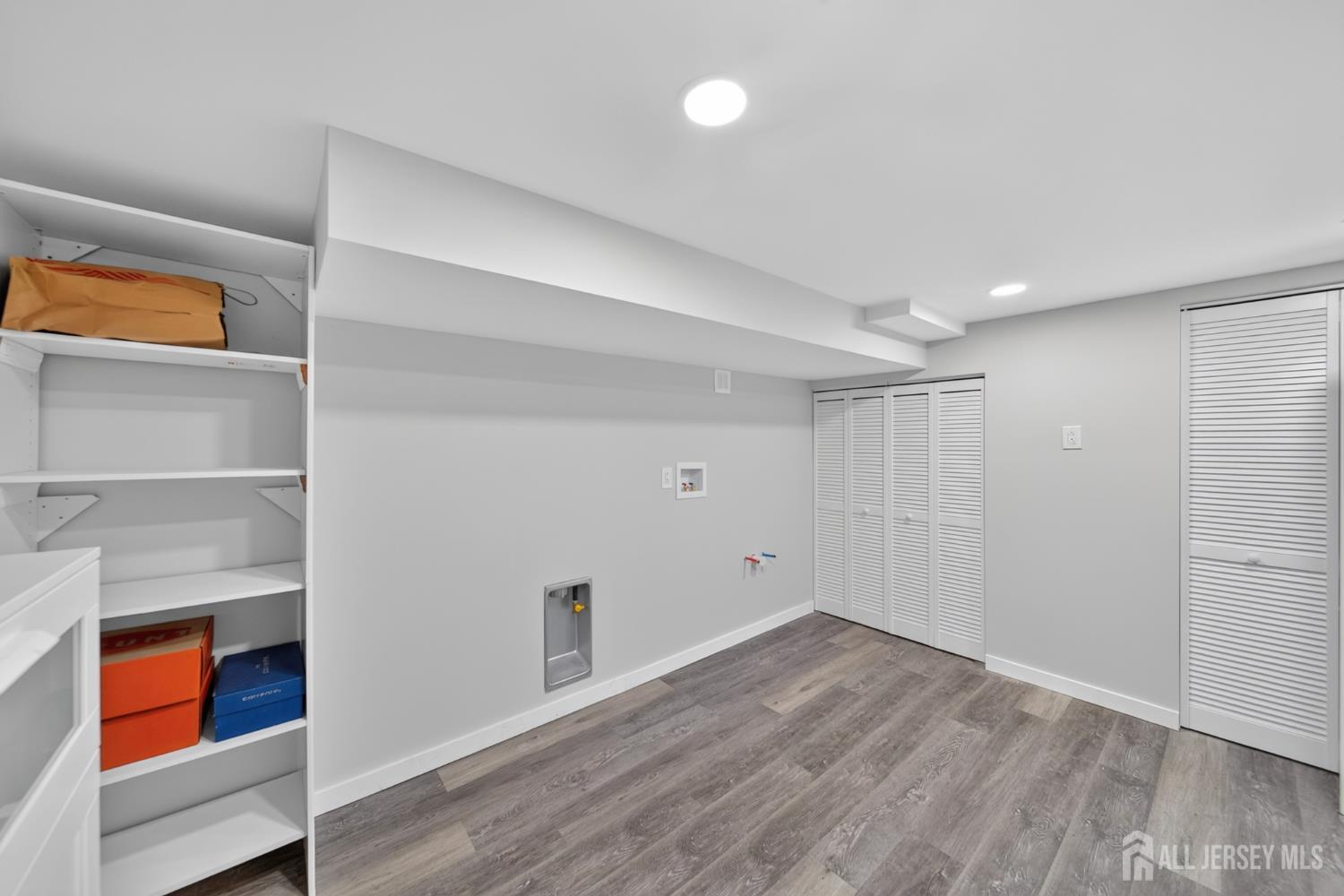 24 Stima Avenue Carteret NJ 07008