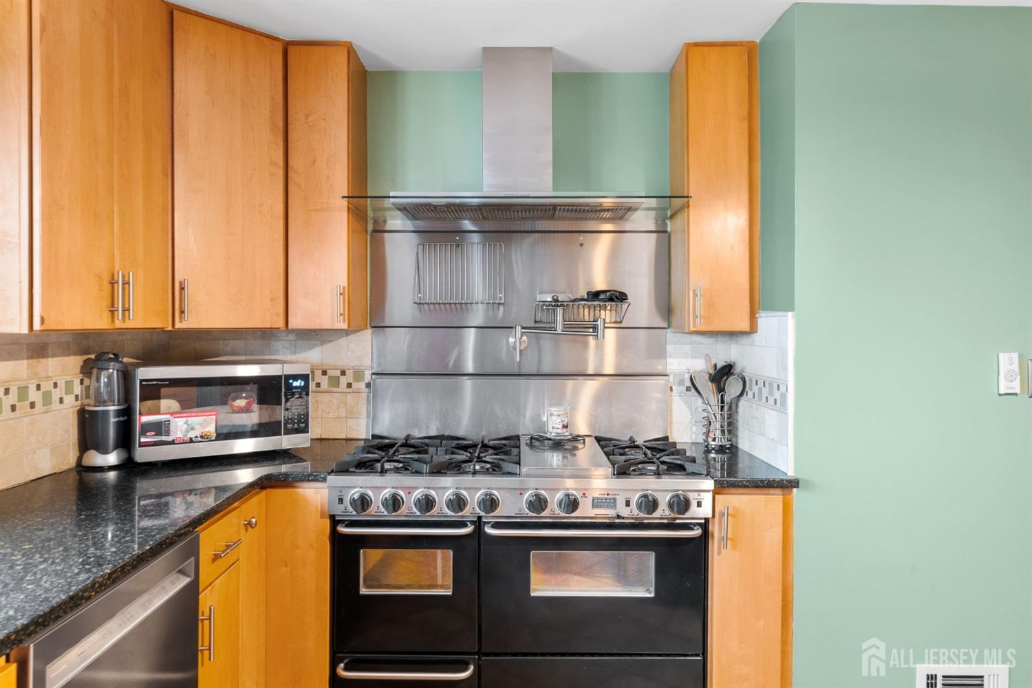 38 Van Ethel Drive Middlesex NJ 07747