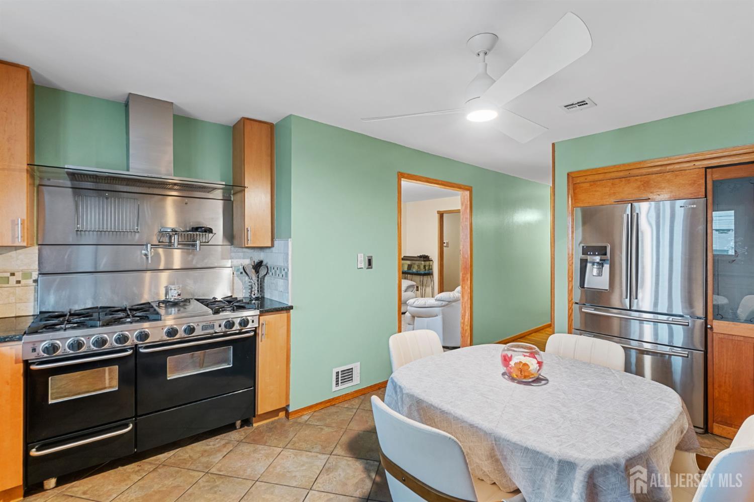38 Van Ethel Drive Middlesex NJ 07747