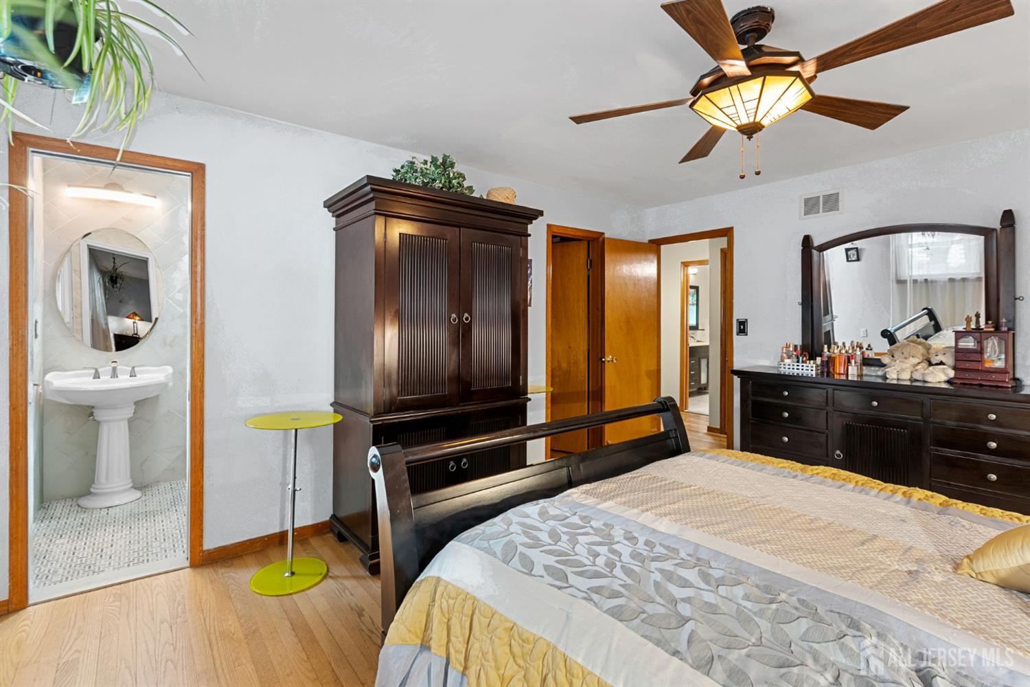 38 Van Ethel Drive Middlesex NJ 07747