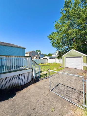 127 Heald Street Carteret NJ 07008