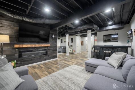 45 Lakeside Avenue Butler NJ 07405