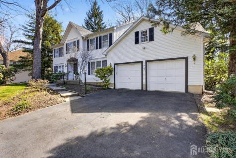 15 Cherokee Road East Brunswick NJ 08816