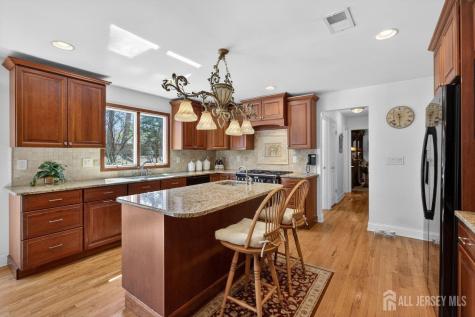 15 Cherokee Road East Brunswick NJ 08816