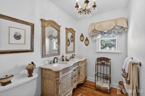 15 Cherokee Road East Brunswick NJ 08816
