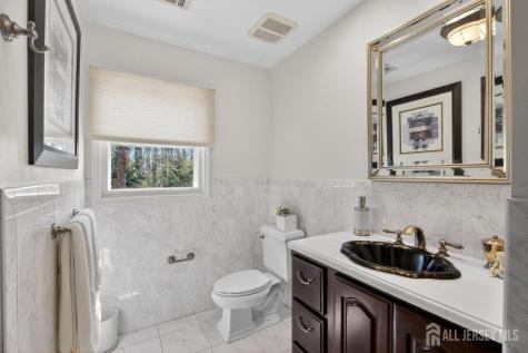 15 Cherokee Road East Brunswick NJ 08816