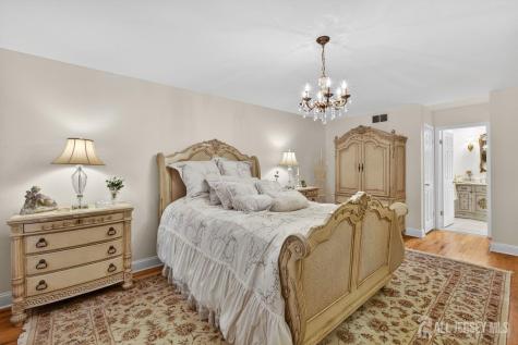 15 Cherokee Road East Brunswick NJ 08816