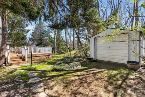 15 Cherokee Road East Brunswick NJ 08816